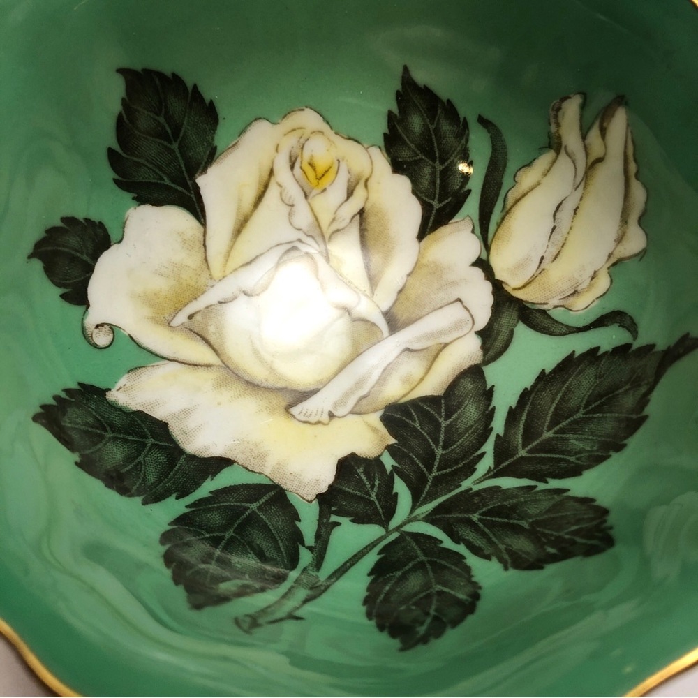 Paragon Double Warrant Cabbage Rose Tea Cup & Saucer Green Teacup Vintage - Picture 16 of 16
